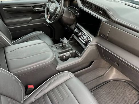 Used 2024 GMC Sierra 1500 AT4X AWD/4WD image 18