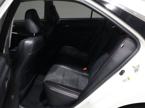 Used 2017 Toyota Camry SE image 17