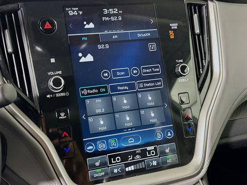 Used 2025 Subaru Outback Premium image 21