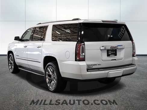 Used 2016 GMC Yukon XL Denali AWD/4WD image 6