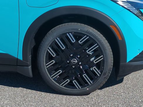 New 2026 Nissan Leaf Platinum+ image 12