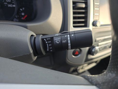 Used 2021 Nissan Frontier S AWD/4WD image 30
