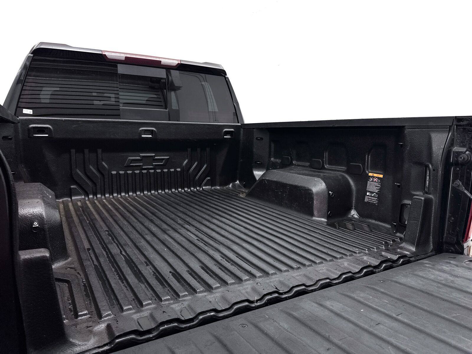 Used 2021 Chevrolet Silverado 1500 RST w/ Convenience Package II AWD/4WD image 12