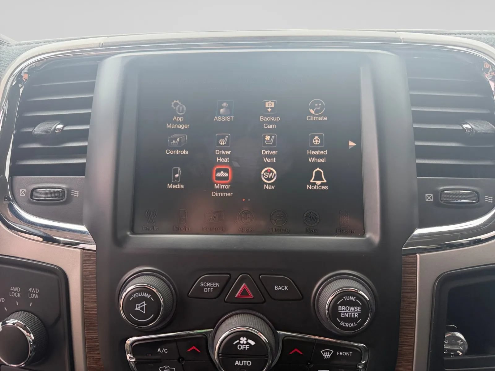 Used 2017 RAM 2500 Laramie AWD/4WD image 19