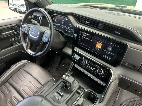 Used 2023 GMC Sierra 1500 AT4X AWD/4WD image 32