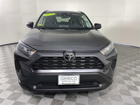 Used 2021 Toyota RAV4 LE image 3
