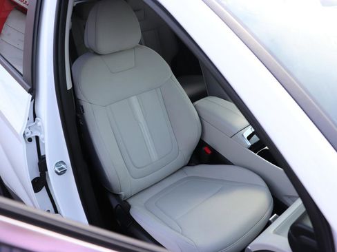 Used 2025 Hyundai Tucson SEL image 14