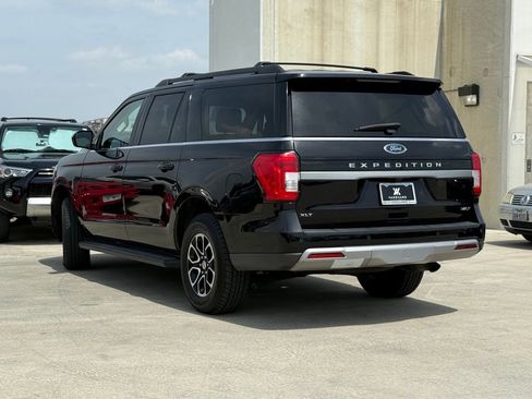 Used 2024 Ford Expedition Max XLT image 7