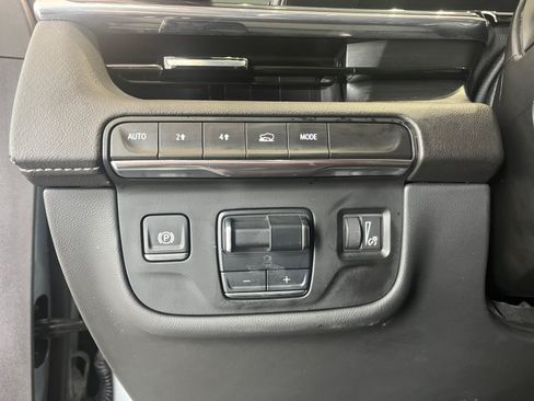 Used 2024 Cadillac Escalade ESV Sport AWD/4WD image 24
