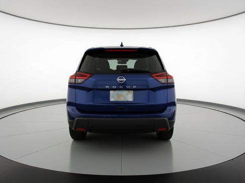 Used 2025 Nissan Rogue SV FWD image 7