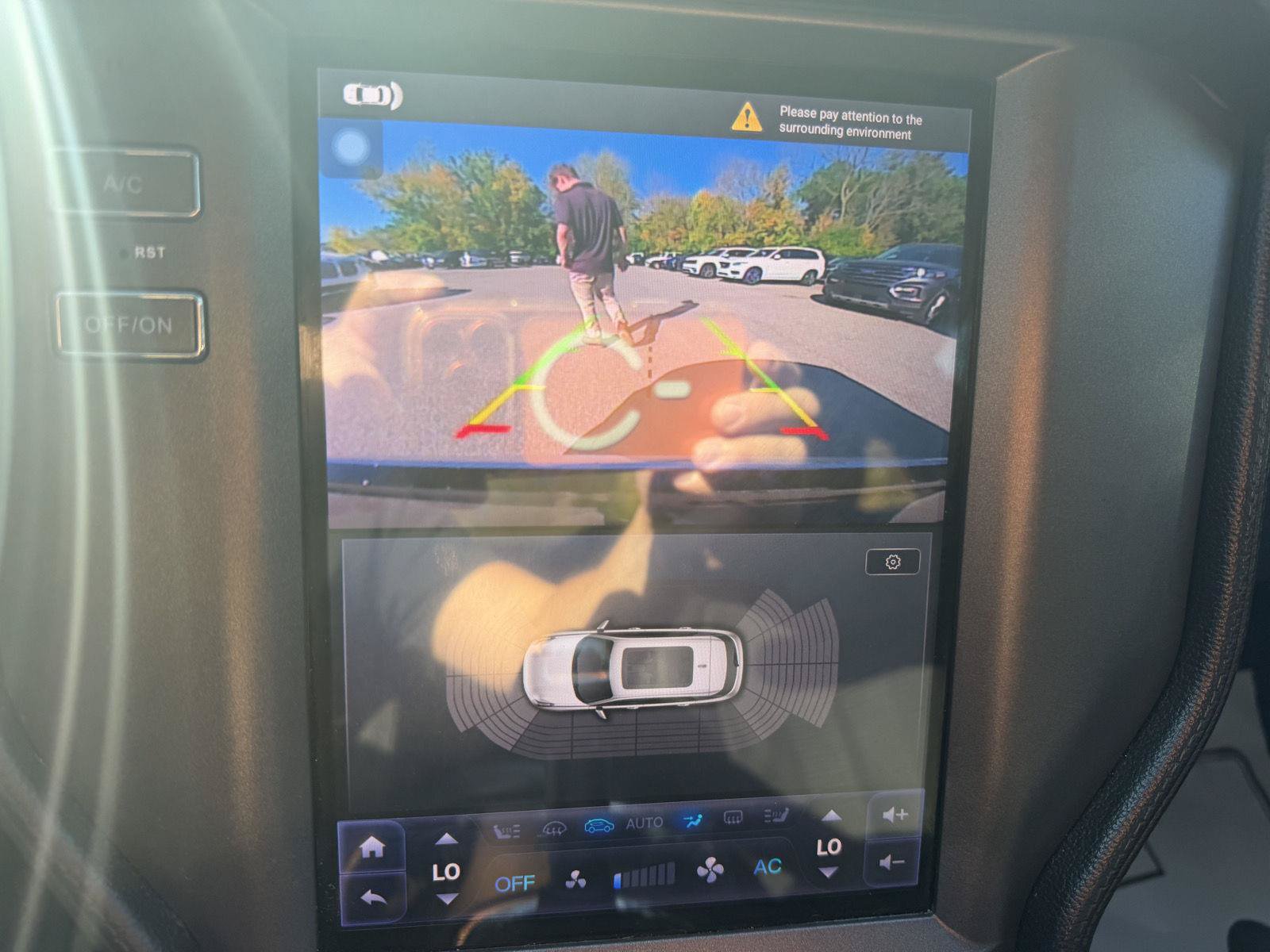 Used 2018 Ford Mustang Coupe RWD image 18
