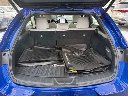 Used 2023 Lexus UX 250h F Sport image 17