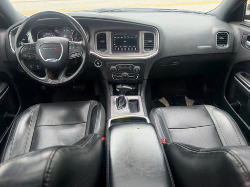 Used 2022 Dodge Charger SXT w/ Leather Interior Group RWD image 30