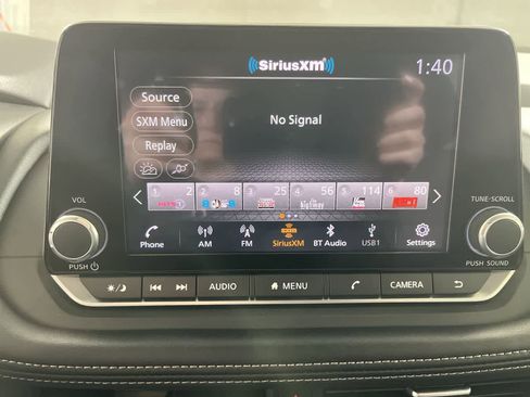 Used 2024 Nissan Rogue SV image 18