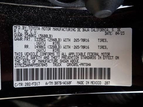 Certified 2023 Toyota Tacoma TRD Off-Road w/ Technology Package image 13