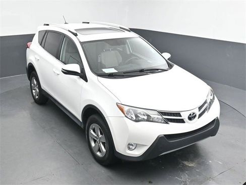 Used 2015 Toyota RAV4 XLE image 5