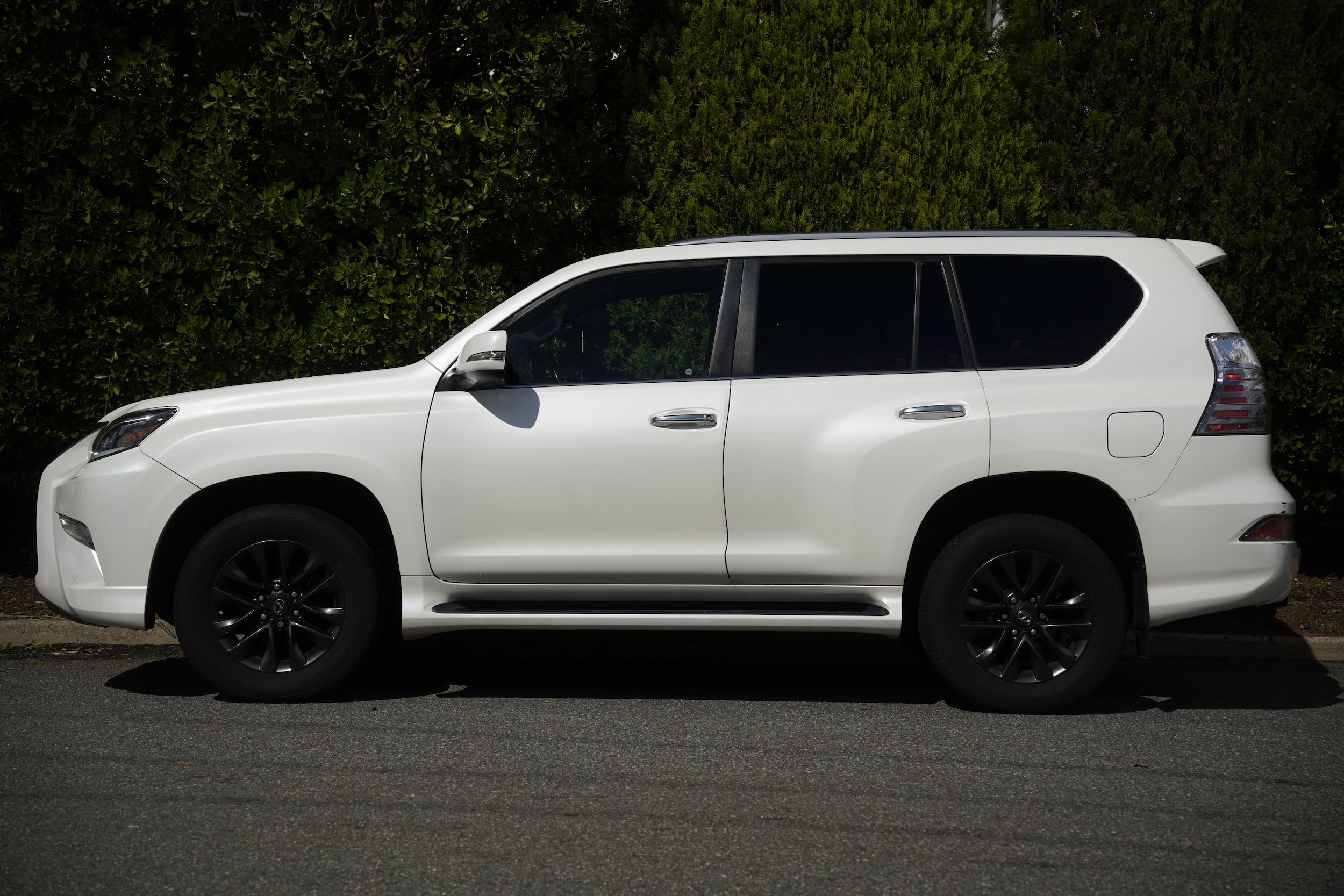 Used 2020 Lexus GX 460 Premium w/ Premium Package AWD/4WD image 4