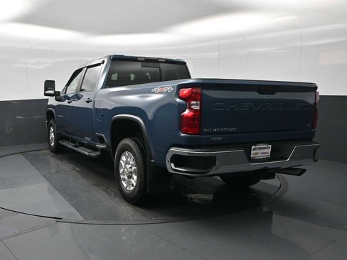 Used 2025 Chevrolet Silverado 2500 LT image 6