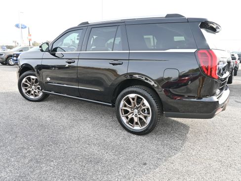 New 2025 Ford Expedition King Ranch image 8