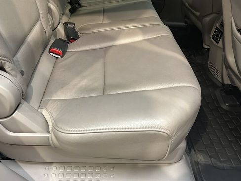 Used 2013 Honda Pilot Touring image 25