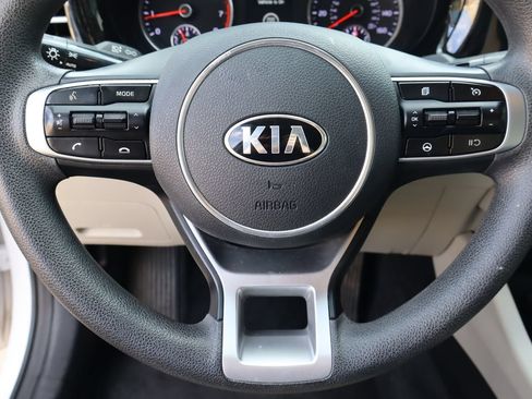 Used 2021 Kia K5 LXS FWD image 11
