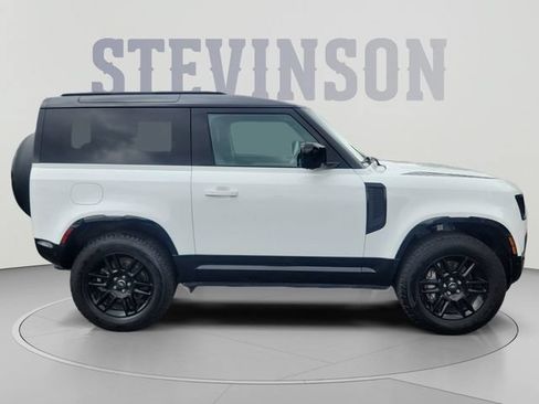 Used 2024 Land Rover Defender 90 X-Dynamic SE AWD/4WD image 8