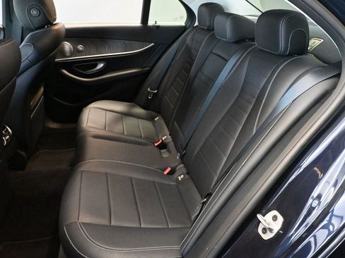 Used 2022 Mercedes-Benz E 350 Sedan image 18