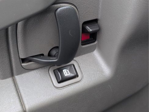 Used 2019 Chevrolet Express 2500 w/ Driver Convenience Package image 15