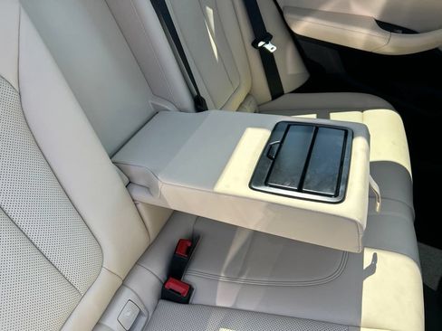 Used 2024 BMW X3 sDrive30i w/ Premium Package RWD image 51