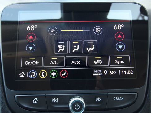 Used 2024 Chevrolet Malibu LT FWD image 31