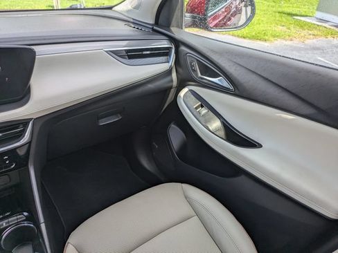 Used 2024 Buick Encore GX Avenir w/ Avenir Technology Package FWD image 21