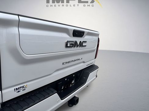 Used 2024 GMC Sierra 3500 Denali Ultimate AWD/4WD image 38