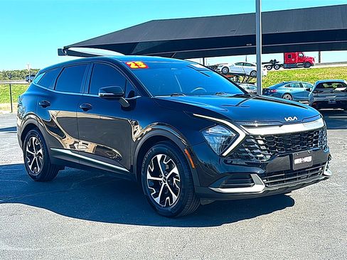 Used 2023 Kia Sportage EX image 10