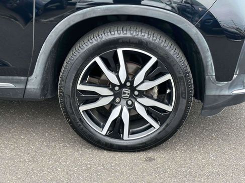 Used 2019 Honda Pilot Elite image 6