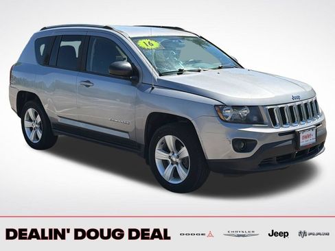 Used 2016 Jeep Compass Sport w/ Power Value Group FWD image 8