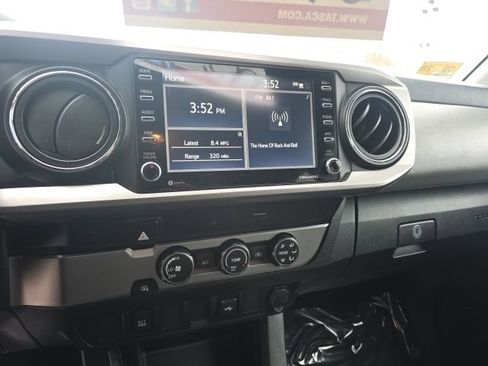 Used 2021 Toyota Tacoma SR5 image 21