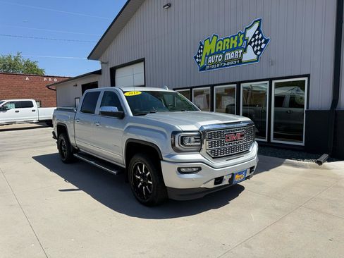 Used 2018 GMC Sierra 1500 Denali AWD/4WD image 1