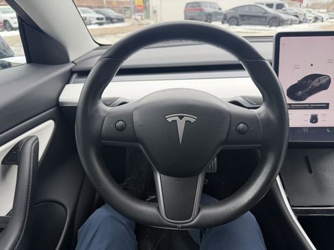 Used 2019 Tesla Model 3 Performance image 12