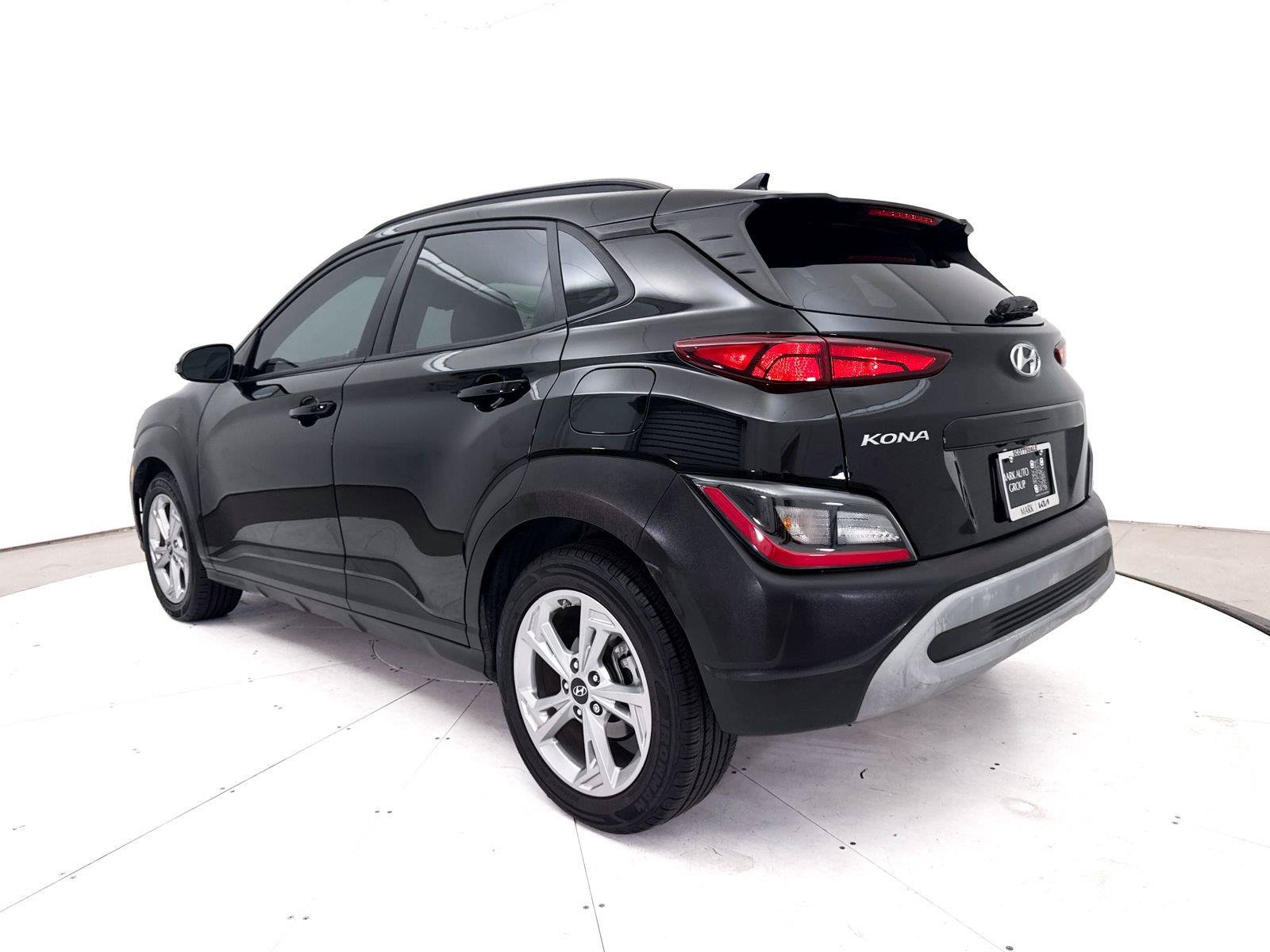 Used 2023 Hyundai Kona SEL w/ Cargo Package FWD image 13