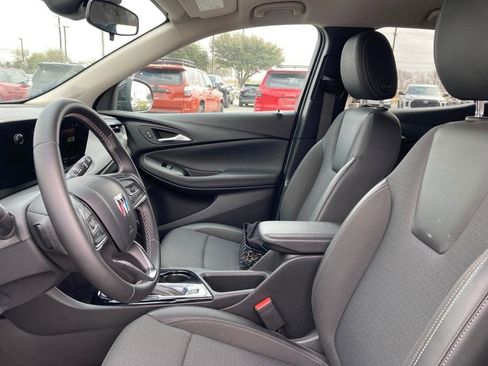 Used 2025 Buick Encore GX Preferred image 10