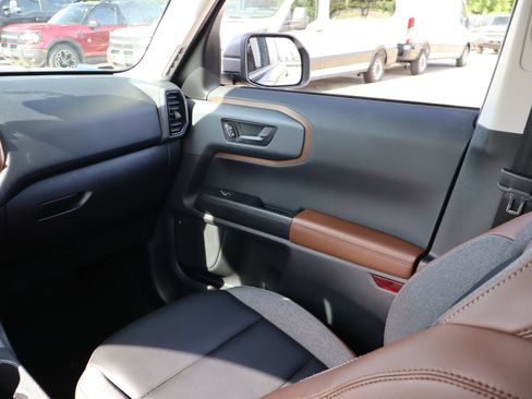 Used 2024 Ford Bronco Sport Outer Banks AWD/4WD image 23