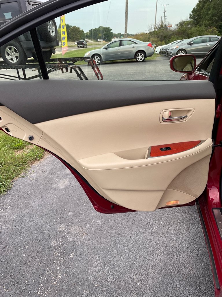 Used 2010 Lexus ES 350 w/ Preferred Accessory Package FWD image 17