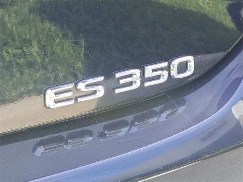 Used 2022 Lexus ES 350 w/ Premium Package image 8