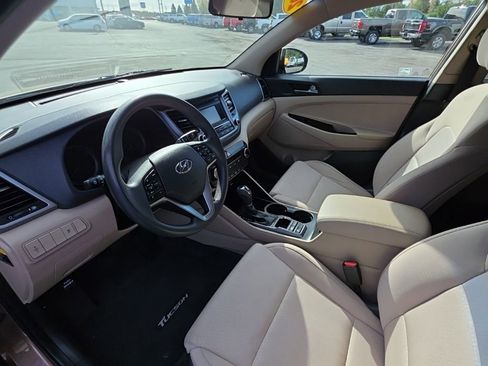 Used 2016 Hyundai Tucson SE FWD image 17