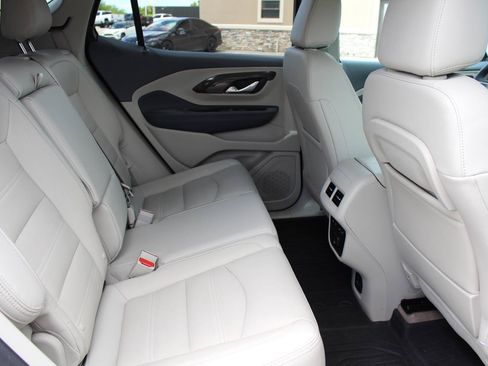 Used 2024 GMC Terrain Denali w/ Denali Premium Package AWD/4WD image 25