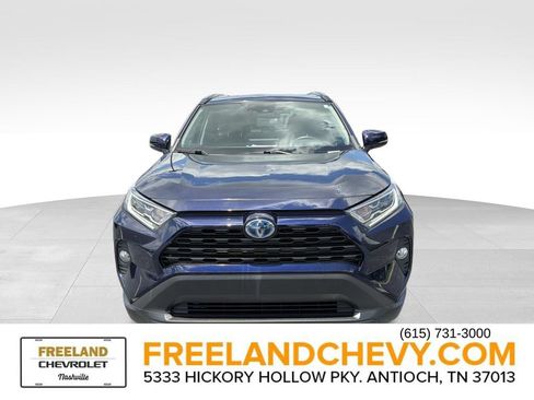 Used 2021 Toyota RAV4 XLE Premium AWD/4WD image 9