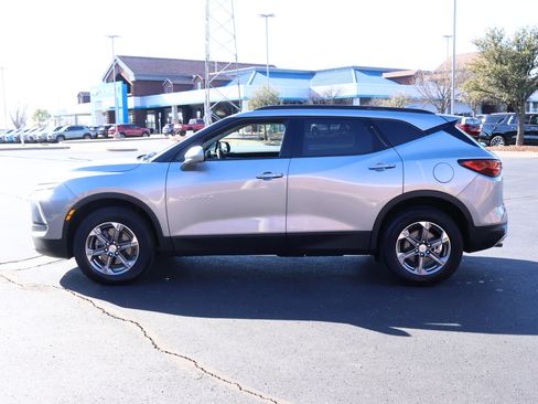 Certified 2023 Chevrolet Blazer LT w/ Convenience Package image 30