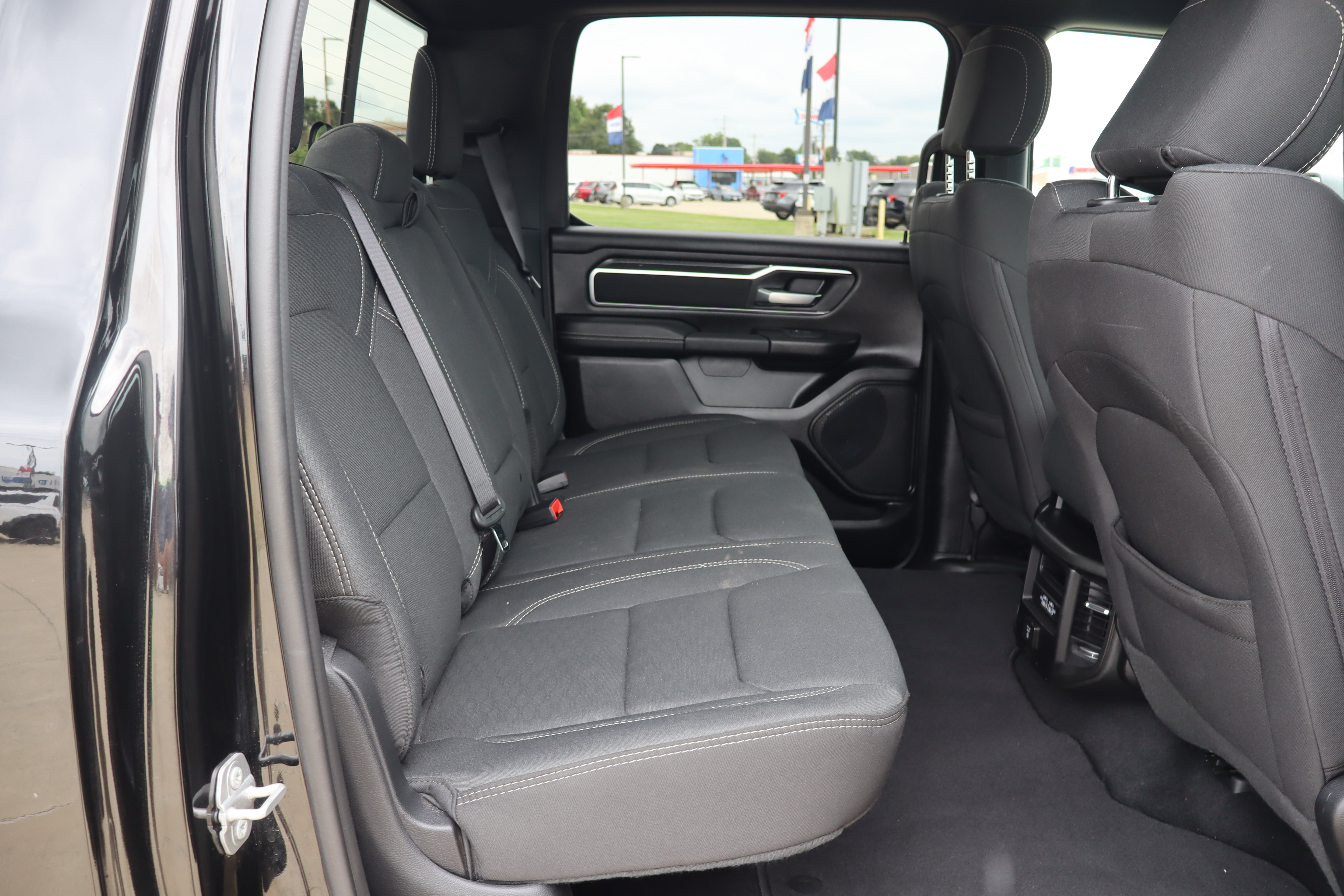 Used 2025 RAM 1500 Big Horn AWD/4WD image 11