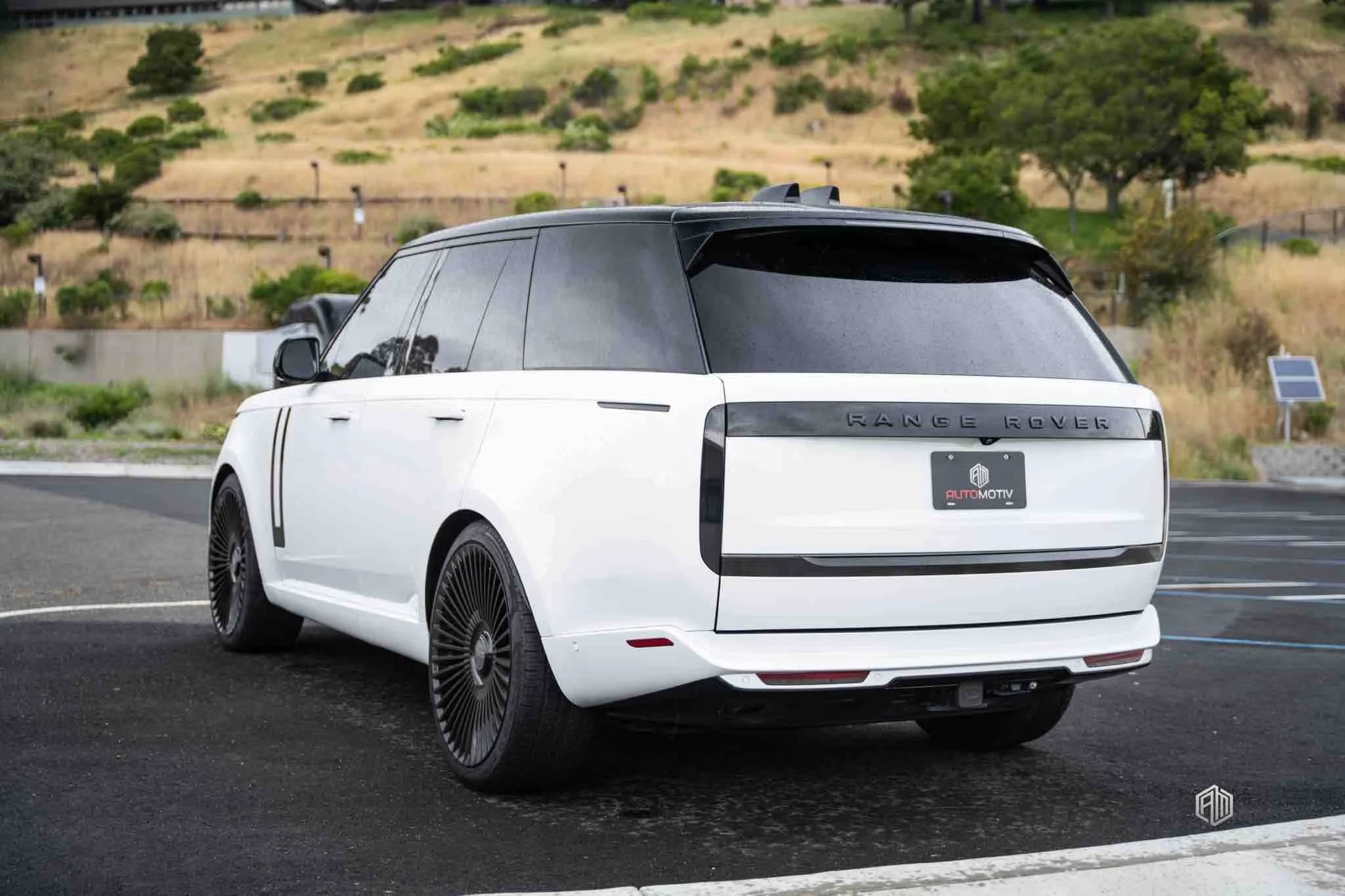 Used 2023 Land Rover Range Rover SE AWD/4WD image 5