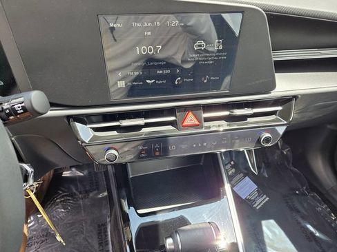 New 2026 Kia Niro LX FWD image 9